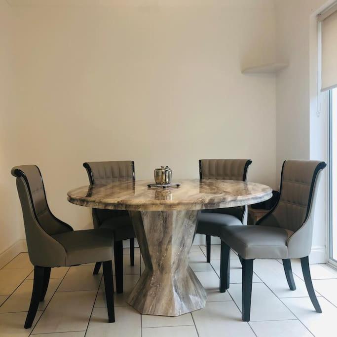 Townhouse Clifden: Located In The Heart Of Connemara Villa Eksteriør billede