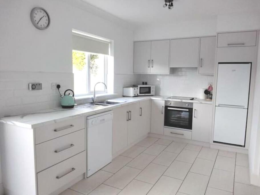 Townhouse Clifden: Located In The Heart Of Connemara Villa Eksteriør billede