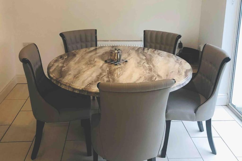 Townhouse Clifden: Located In The Heart Of Connemara Villa Eksteriør billede