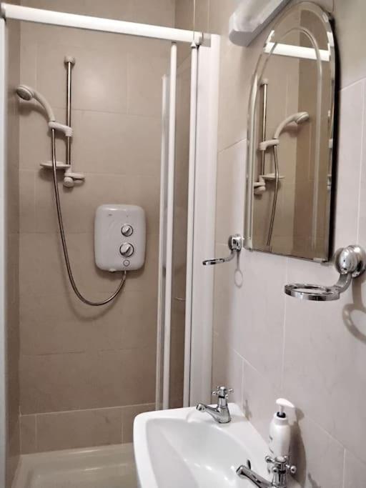 Townhouse Clifden: Located In The Heart Of Connemara Villa Eksteriør billede