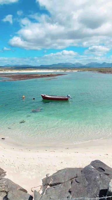Townhouse Clifden: Located In The Heart Of Connemara Villa Eksteriør billede